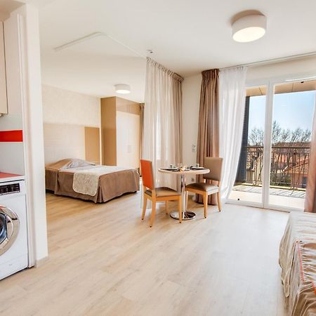 Zenao Frejus Aparthotel Exteriör bild