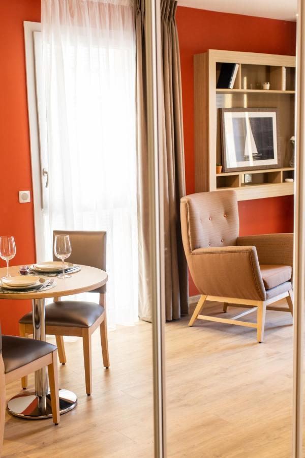 Zenao Frejus Aparthotel Exteriör bild