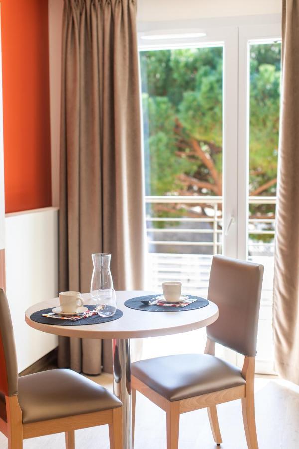 Zenao Frejus Aparthotel Exteriör bild
