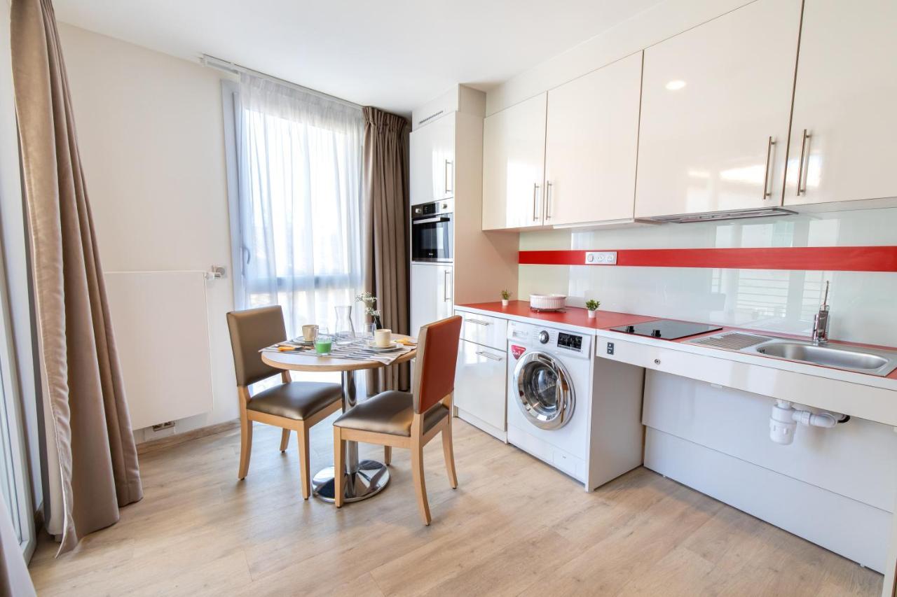 Zenao Frejus Aparthotel Exteriör bild