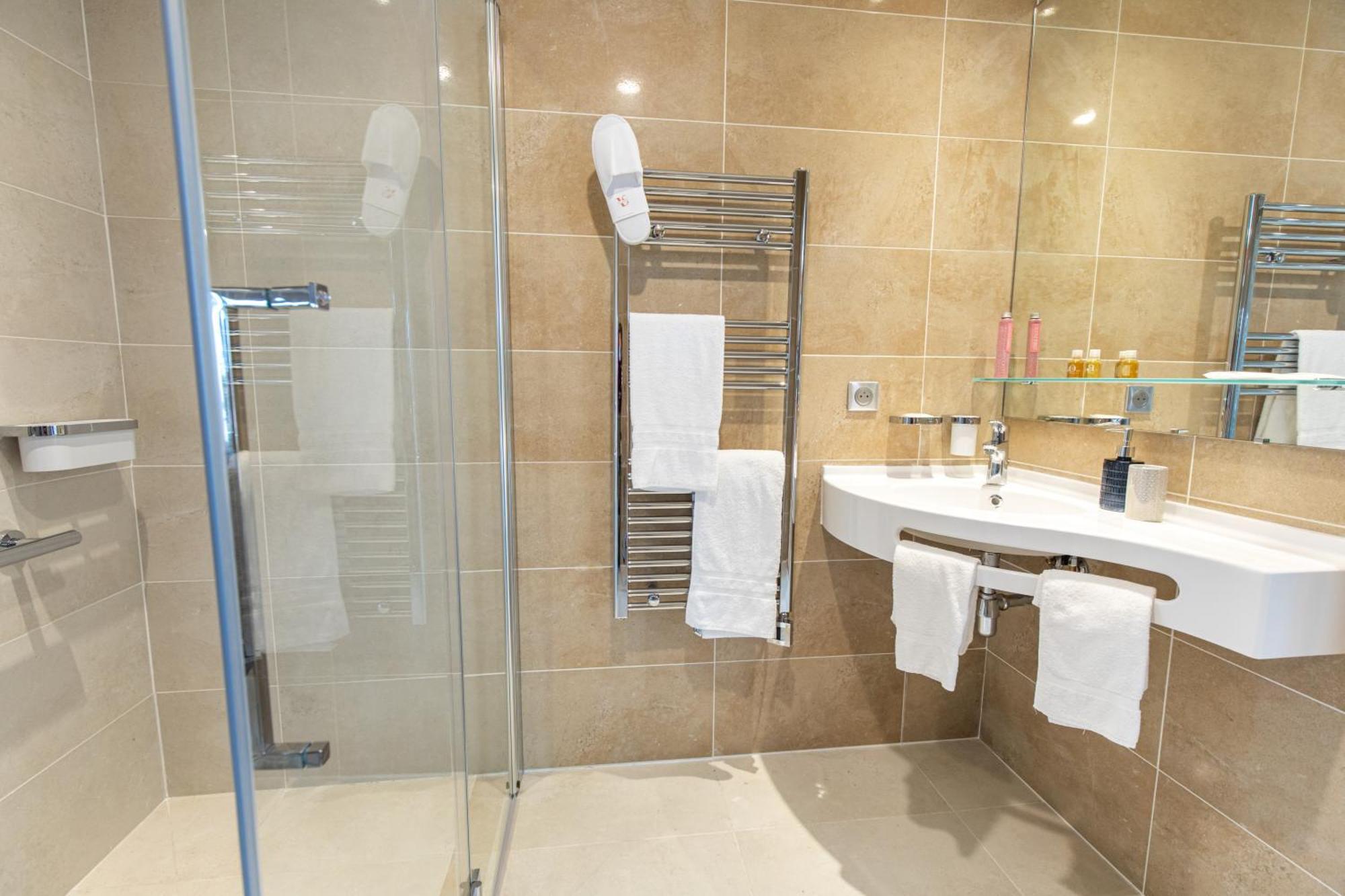 Zenao Frejus Aparthotel Exteriör bild