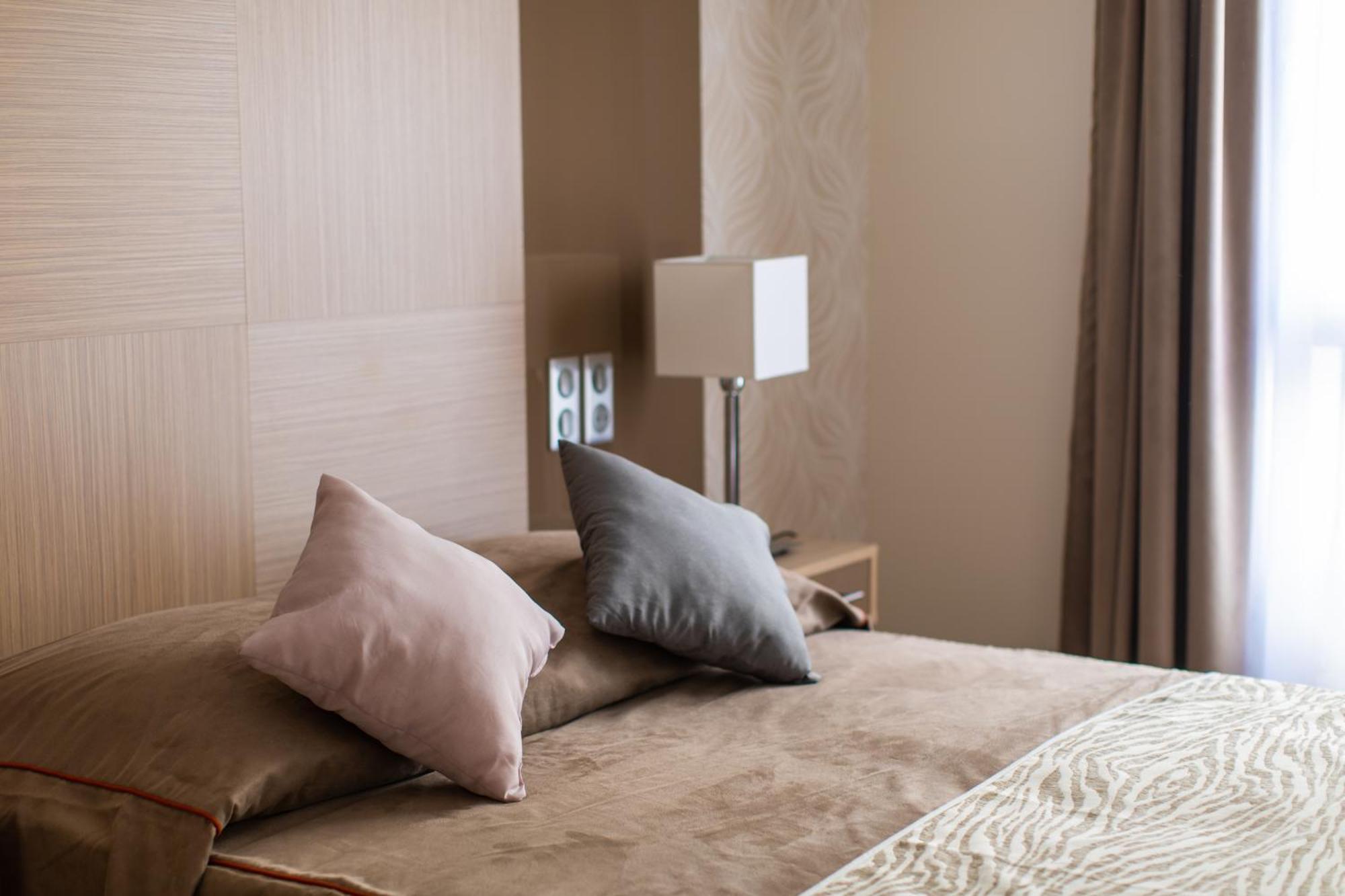 Zenao Frejus Aparthotel Exteriör bild